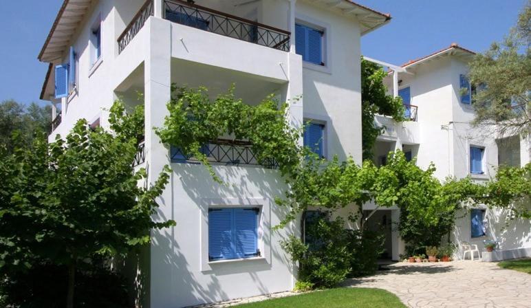 Armonia Apartments Vasilikí Exterior foto